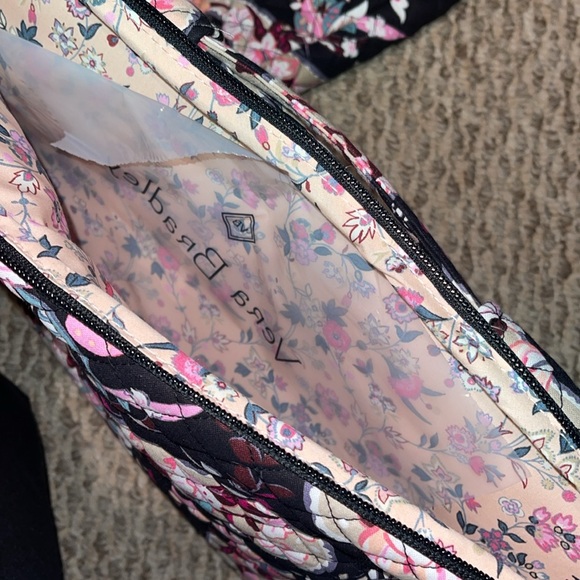 Brand new VERA BRADLEY labtop and cord case - Picture 4 of 4